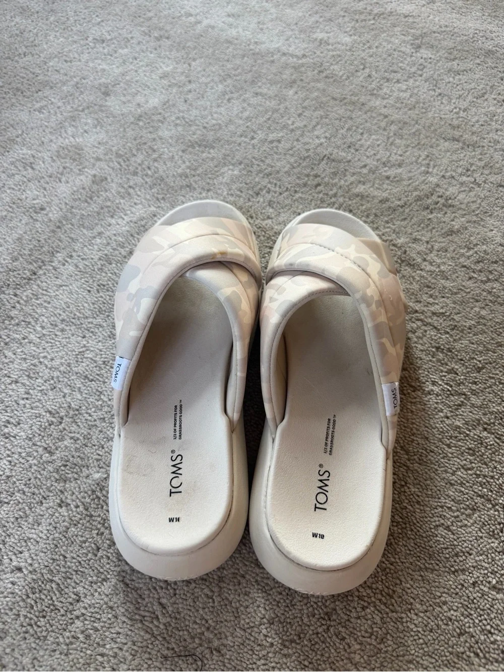 Toms padded cross